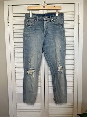 GAP Women's Light Wash Distressed Straight Leg Jeans